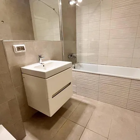 Sunshine Luxury Private Parking Appartement