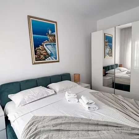 Sunshine Luxury Private Parking