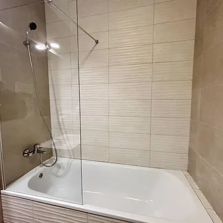 Sunshine Luxury Private Parking * Cluj-Napoca