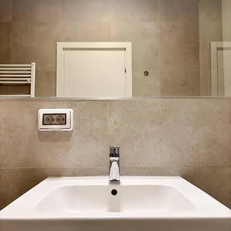 Sunshine Luxury Private Parking Appartement
