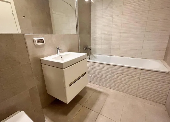 Sunshine Luxury Private Parking Appartement